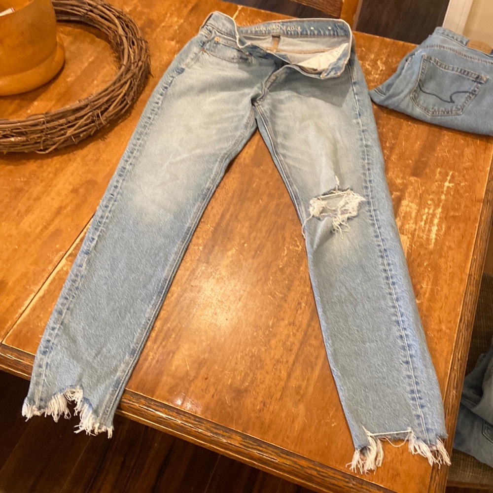 AE 90s Skinny Jeans size 2
